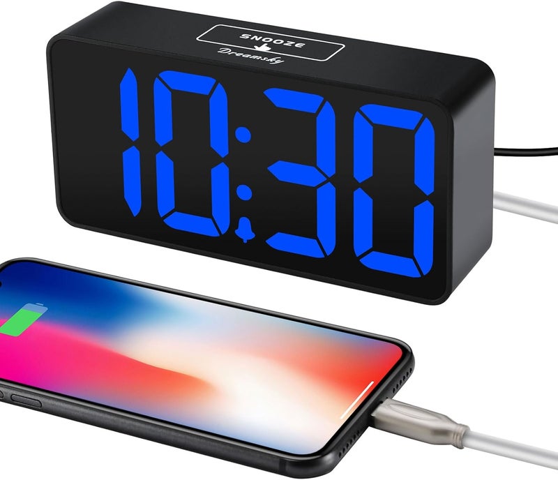دريم سكاي منبه رقمي مضغوط من مع منفذ USB للشحن، خافت سطوع قابل للتعديل من 0% إلى 100%، عرض أرقام زرقاء عريضة، مستوى صوت إنذار قابل للتعديل، 12/24 ساعة، غفوة، منبه مكتبي لغرفة النوم. - Image 4