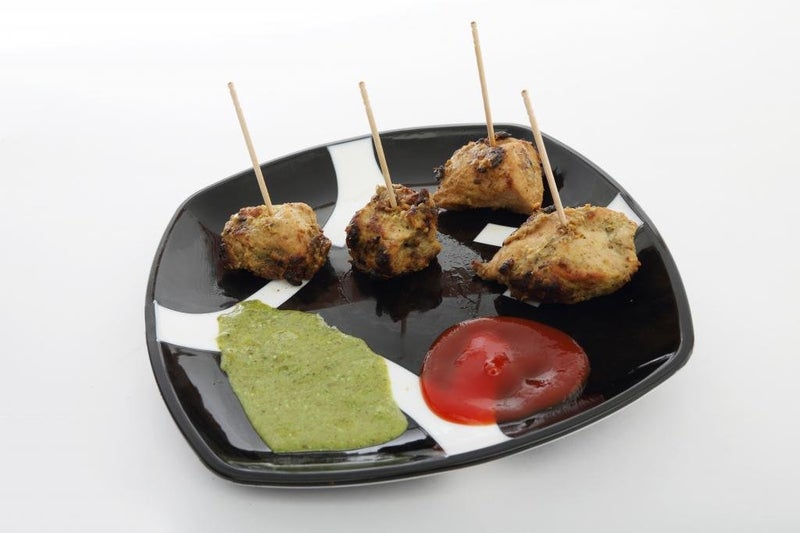 Cutting EDGE Microwaveable Dual Colour Snack Plates Set of 4 BlackWhite - Image 2