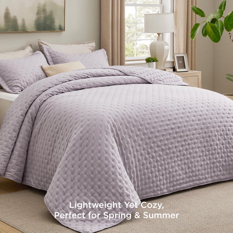 Bedsure 3-Piece Set Queen Quilt Bedding Set Bedspread Coverlet, Soft Lightweight with Clover Pattern, includes 1 Quilt (230 cm x 244 cm) & 2 Pillow Shams (50 cm x 66 cm), Lilac Purple - Image 2