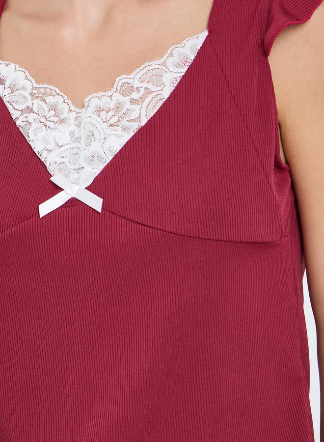 ستايلي طقم بيجاما مطبوع وبلوزة بياقة دانتيل وتفاصيل مُتباينة - Image 4