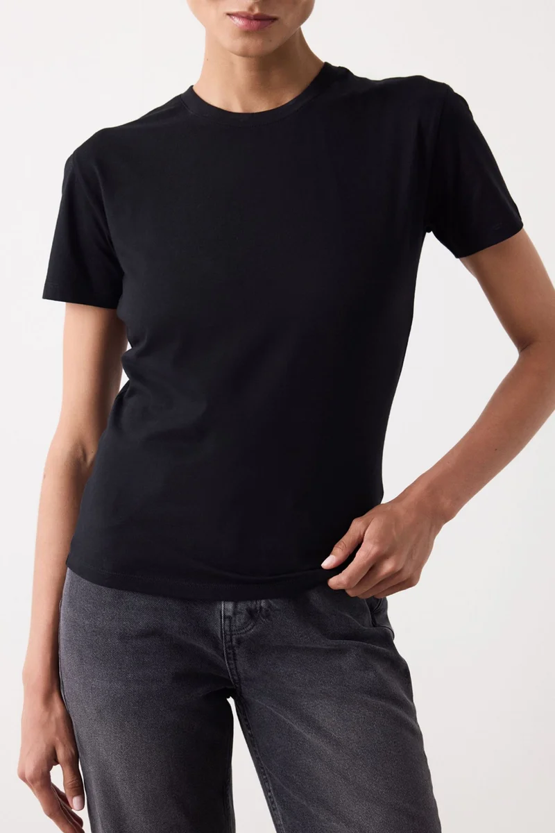بنتي PENTI Women's Slim Fit T-Shirt Basic