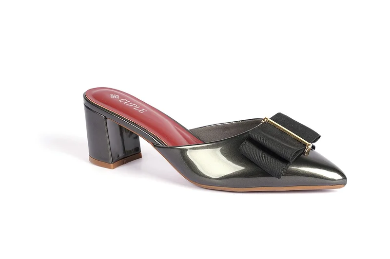 Cuple Bow Detail Glossy Mule Heel