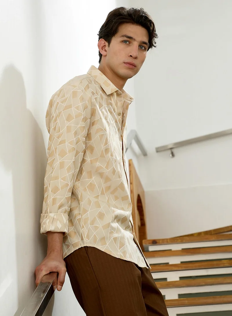 Campus Sutra Men's Beige Geometric Pattern Cotton Blend Full Sleeve Shirt