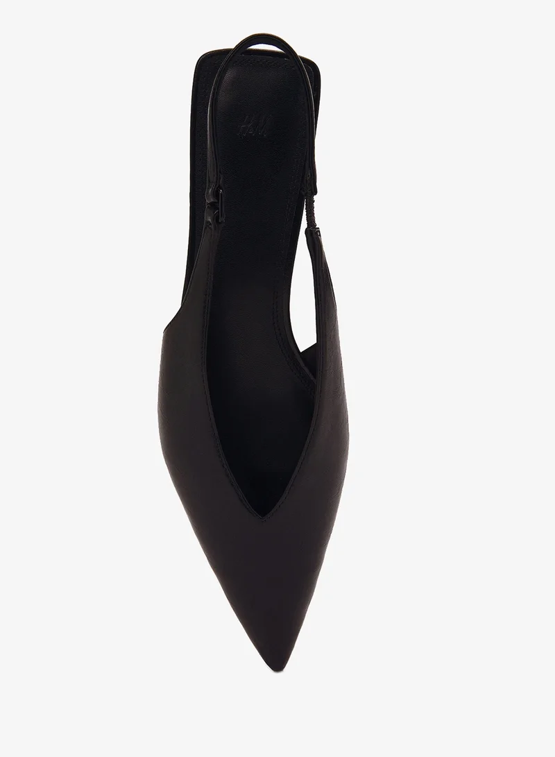 اتش اند ام حذاء مفتوح من الخلف بكعب صغير