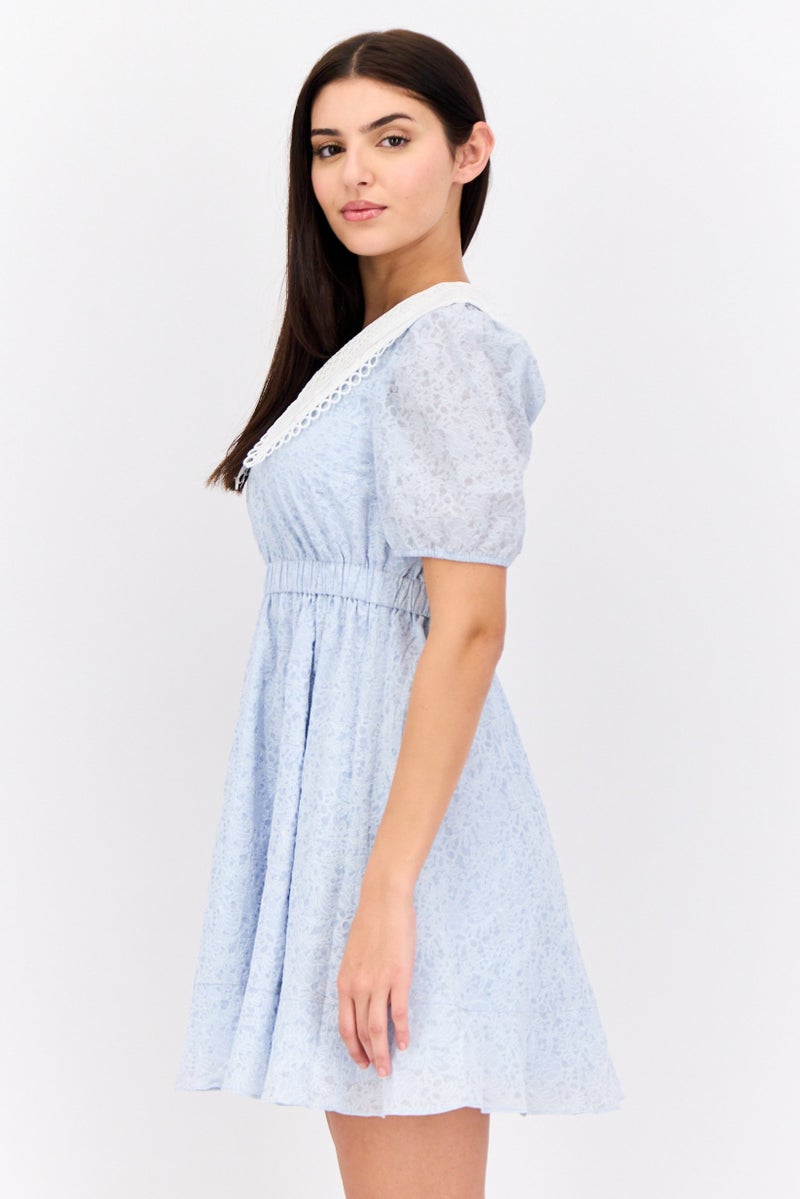 STEVE MADDEN فستان ميني مزخرف للنساء، أزرق فاتح - Image 2