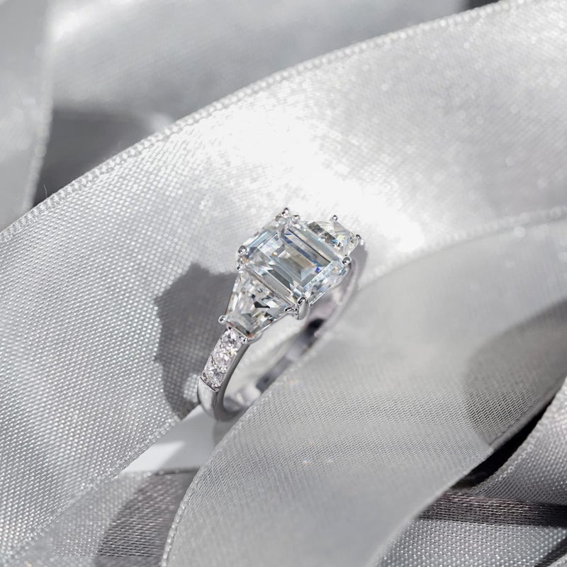 DIAMONBLISS Trapeze & Emerald Cut Ring 925 Sterling Silver Prong Set Engagement Ring Band | 5.00 Carats Cubic Zirconia CZ Simulated Diamond (6) - Image 5
