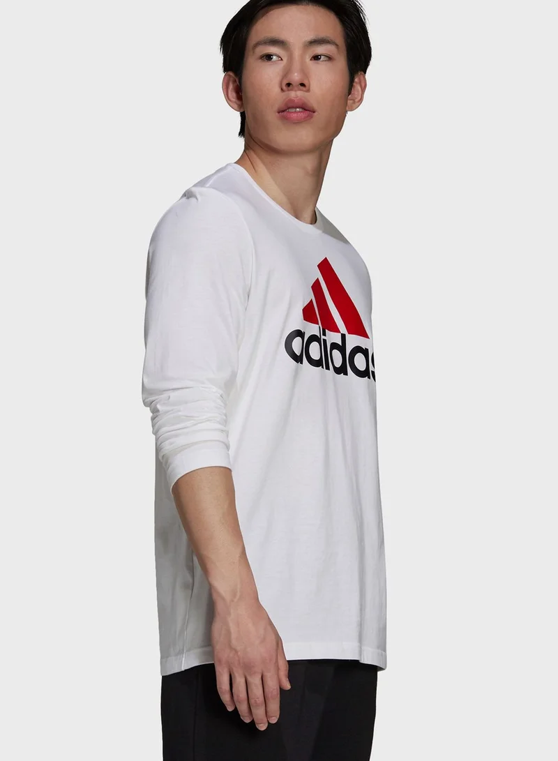 adidas تيشيرت كاجوال