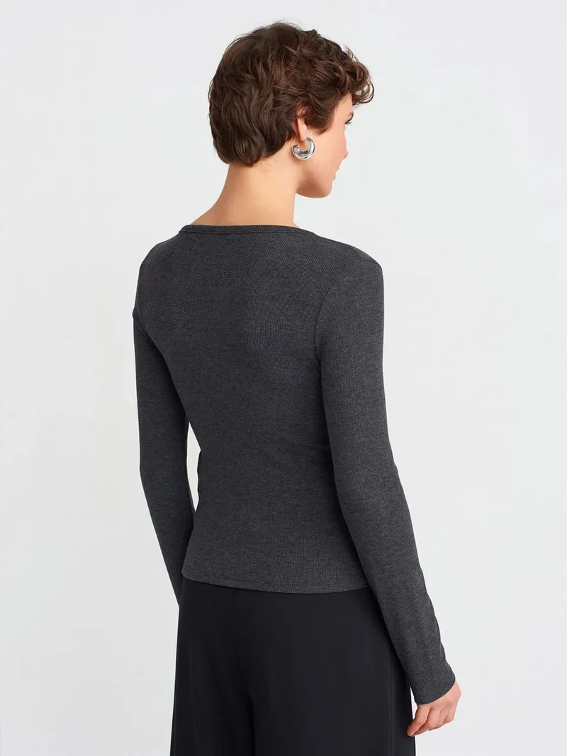 ديلفين DILVIN Slim Fit Ribbed Button-Front Blouse