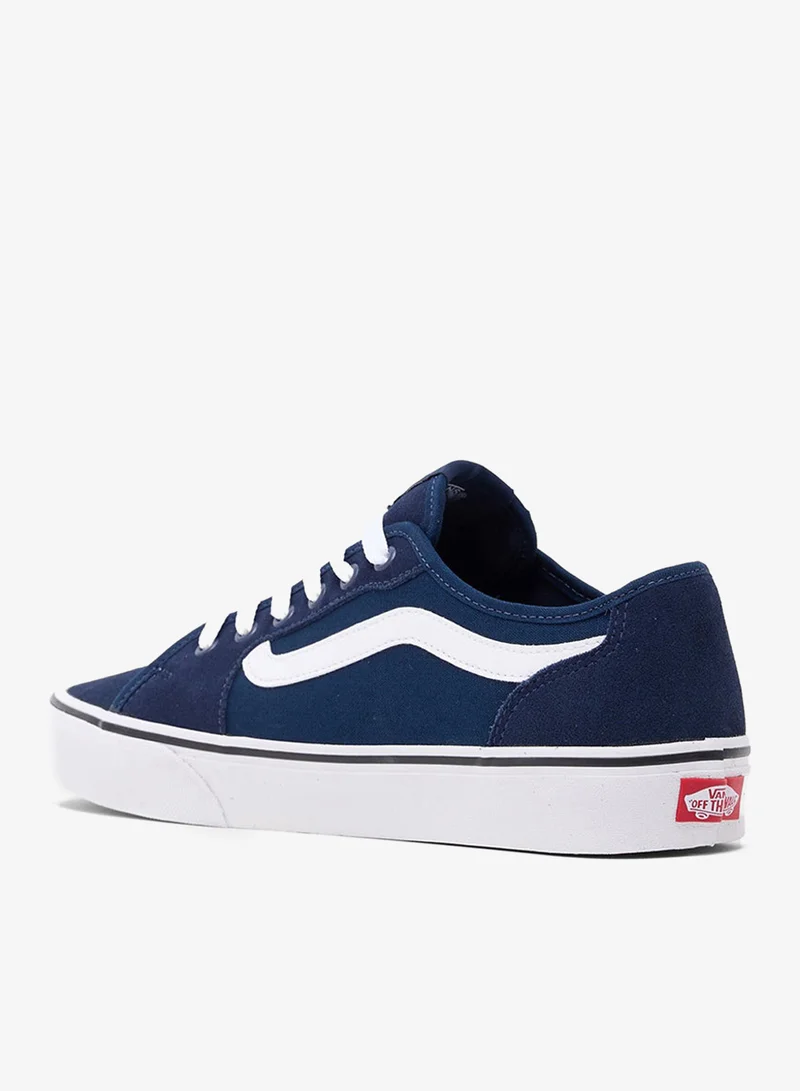 فانز من فيل مور ديكان