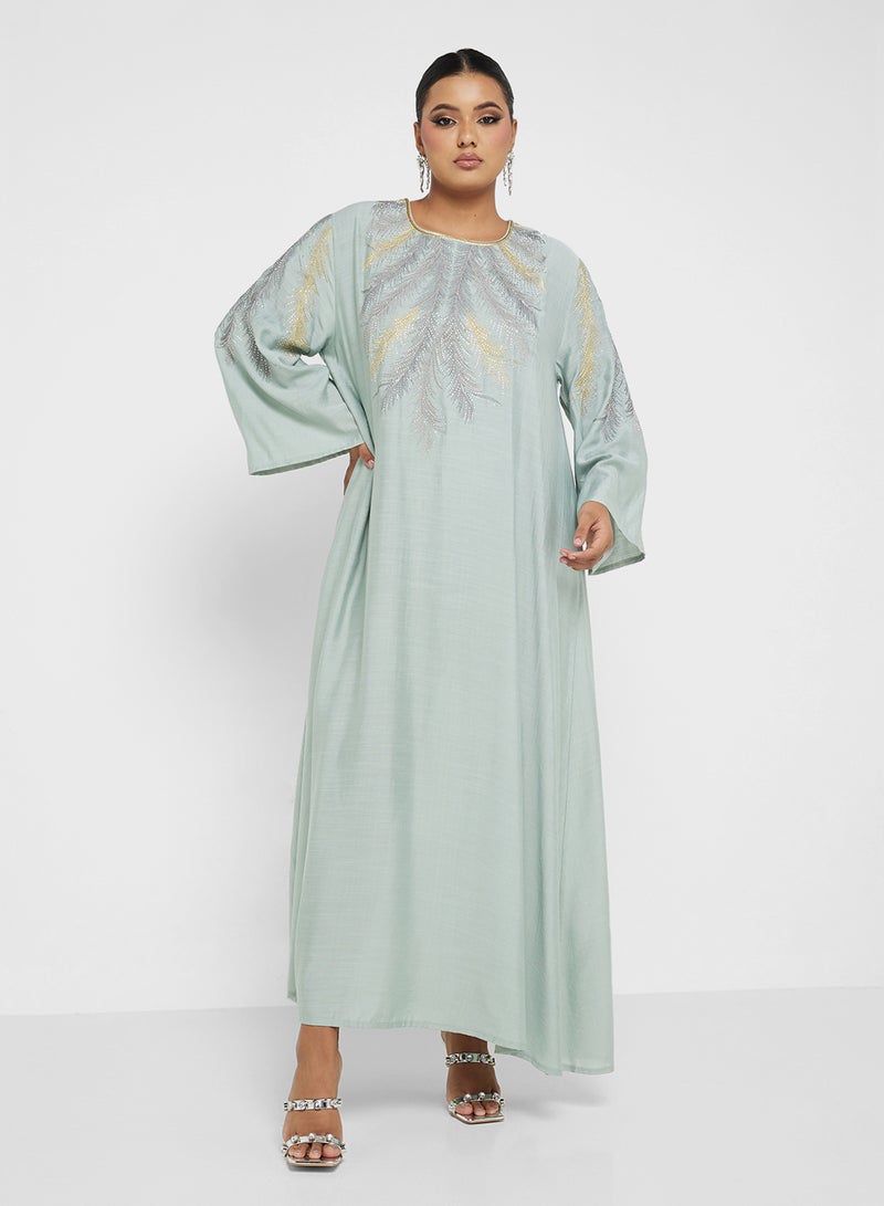 Khizana Plus size embroidered jalabiya - Image 4