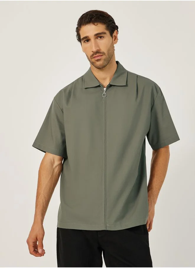 ستايلي Boxy Fit Linen Blend Zipped Shirt