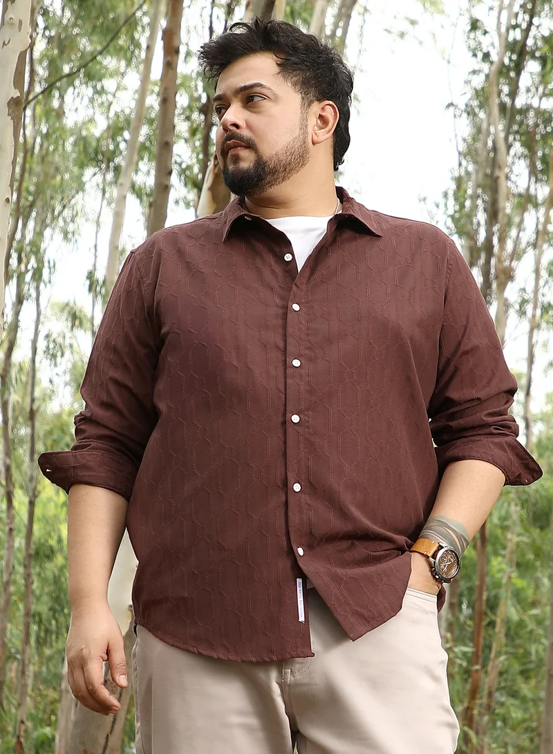 انستافاب بلس قميص رجالي بنقش هندسي من إنستافاب بلس