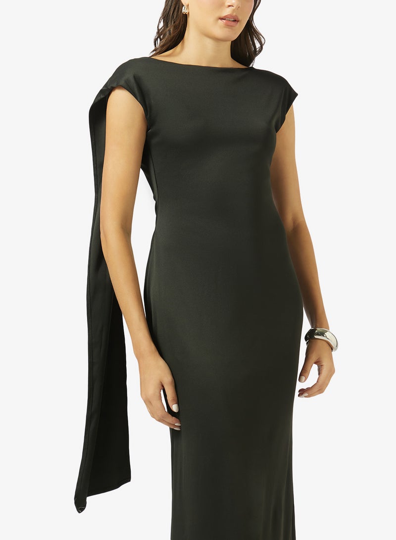 Ginger Off Shoulder Assymetric Dress with Trail - Image 3