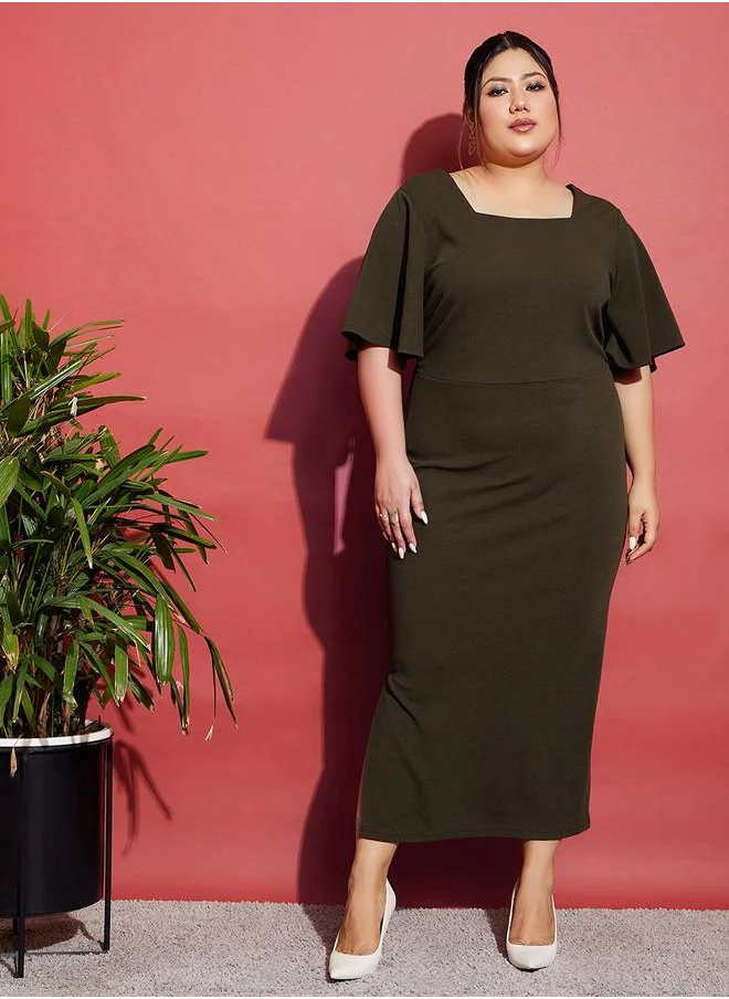 SASSAFRAS Square Neck Bodycon Maxi Dress by Styli