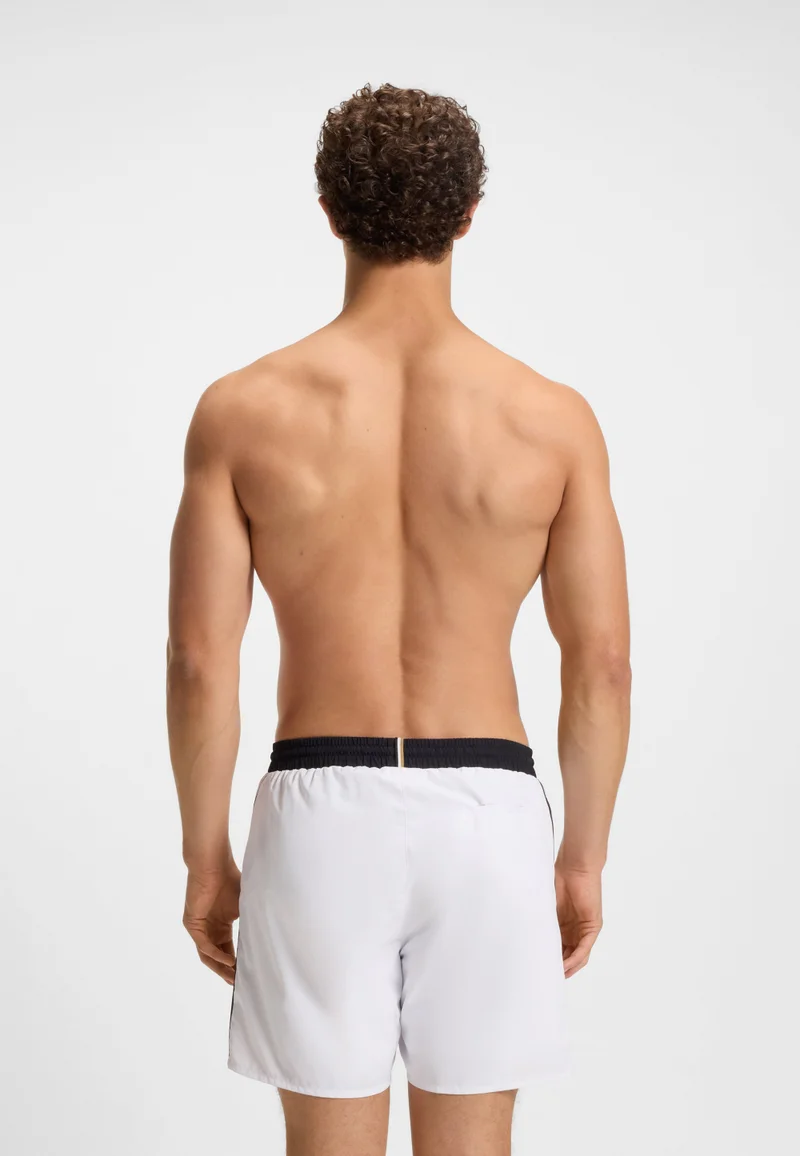 بوس Quick-drying swim shorts with contrast details