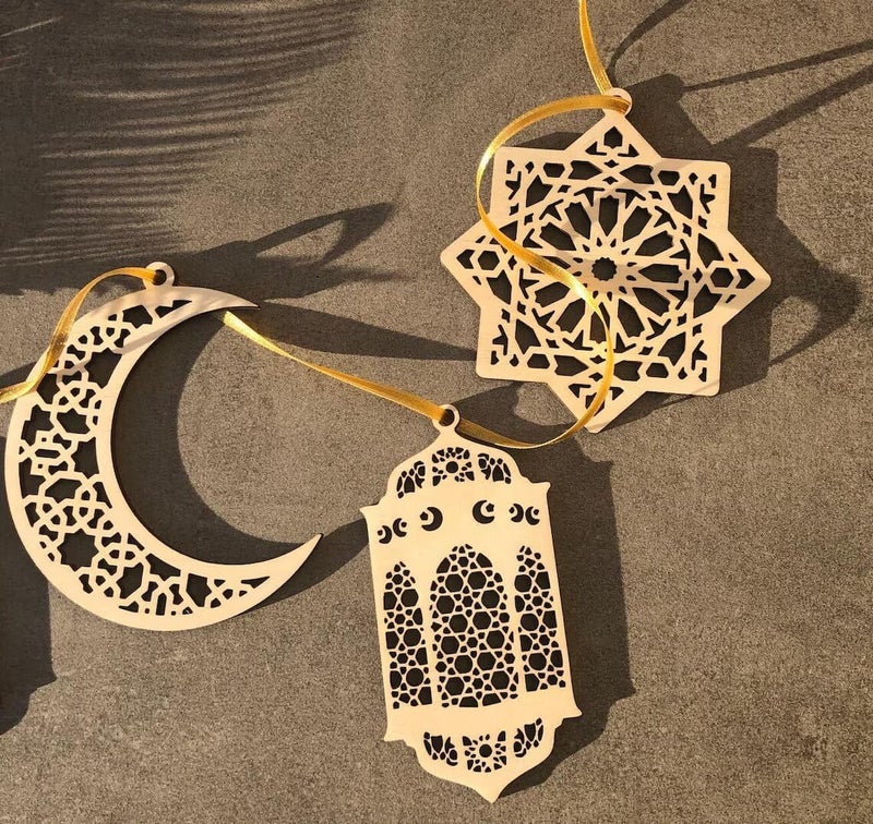 Curious Button مجموعة من 6 قطع من أقراص MDF معلقة بمناسبة رمضان مبارك، ديكورات العيد، رمضان كريم، ديكورات رمضان، هدايا العيد، ديكور الطاولة الإسلامي، فن الجدار الإسلامي، رمضان مبارك - Image 3