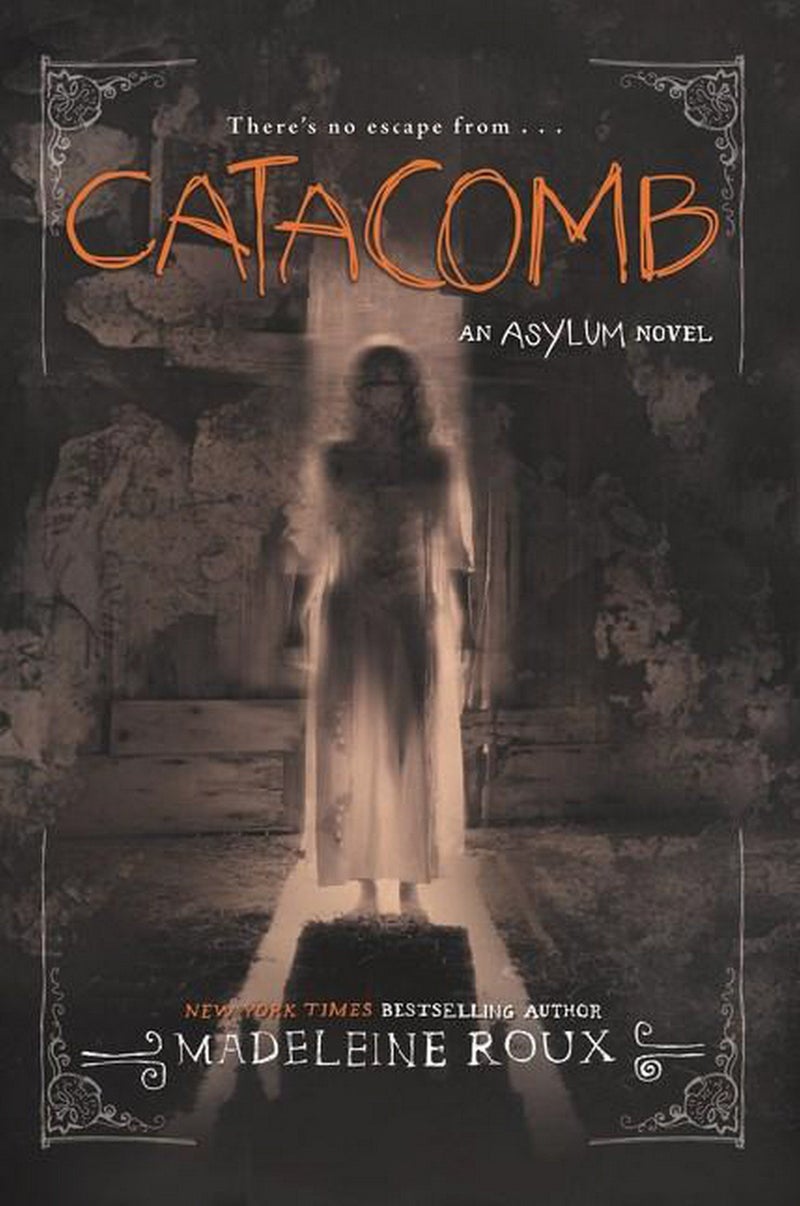 Catacomb - Paperback English by Madeleine Roux - 42535 