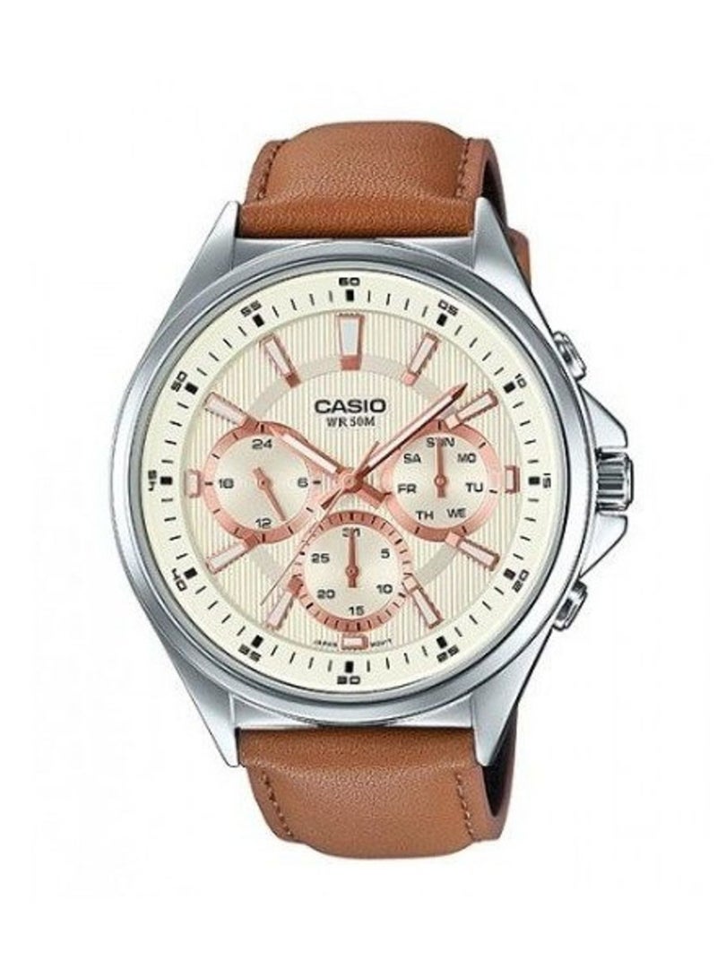 ساعة جلد كوارتز بعقارب طراز MTP-E303L-9AVDF للرجال