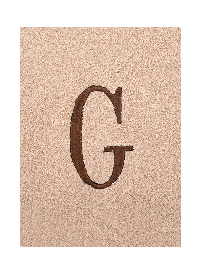ستايل بريمير منشفة حمام مطرزة بحرف G بيج 76x140سم - Image 3