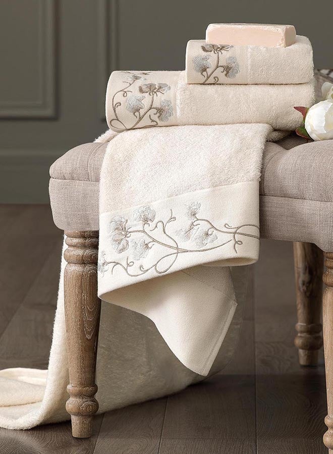 Togas - Set Of 3 Celeste Towels Ecru 40x60cm - Image 1