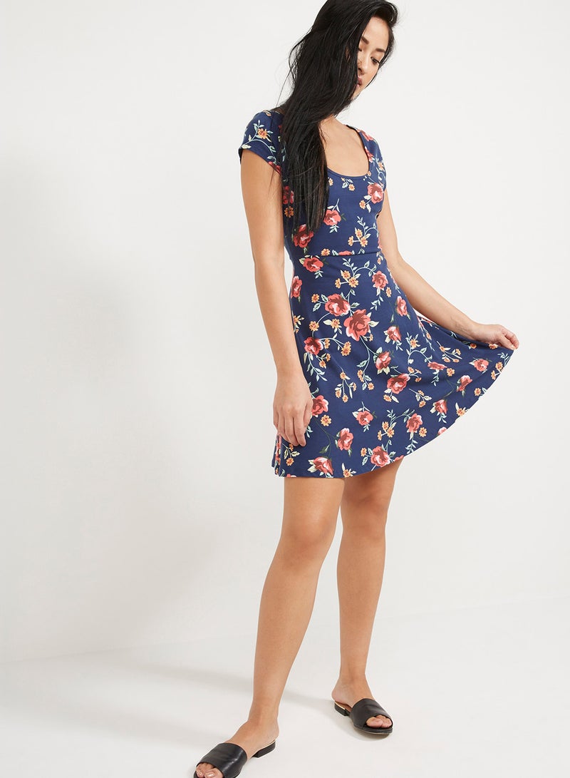 Printed Dress Floral - v1509356419/N12151509A_M1