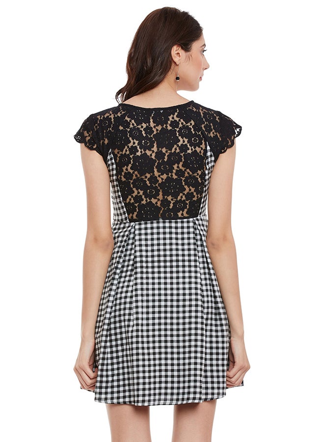 Printed Cap Sleeve Skater Dress Black/White - v1511779169/N12842249V_2