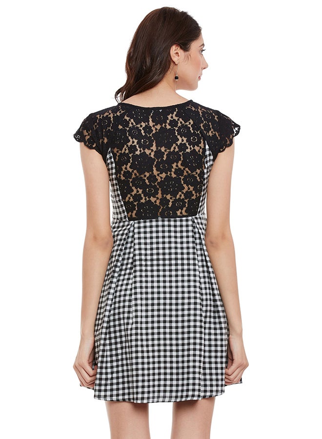 THE VANCA Printed Cap Sleeve Skater Dress Black/White  - Image 2