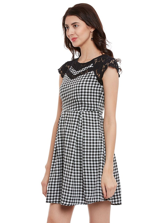 THE VANCA Printed Cap Sleeve Skater Dress Black/White  - Image 3
