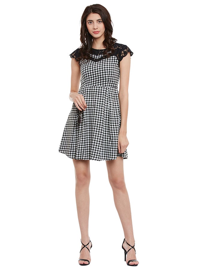 THE VANCA Printed Cap Sleeve Skater Dress Black/White  - Image 5