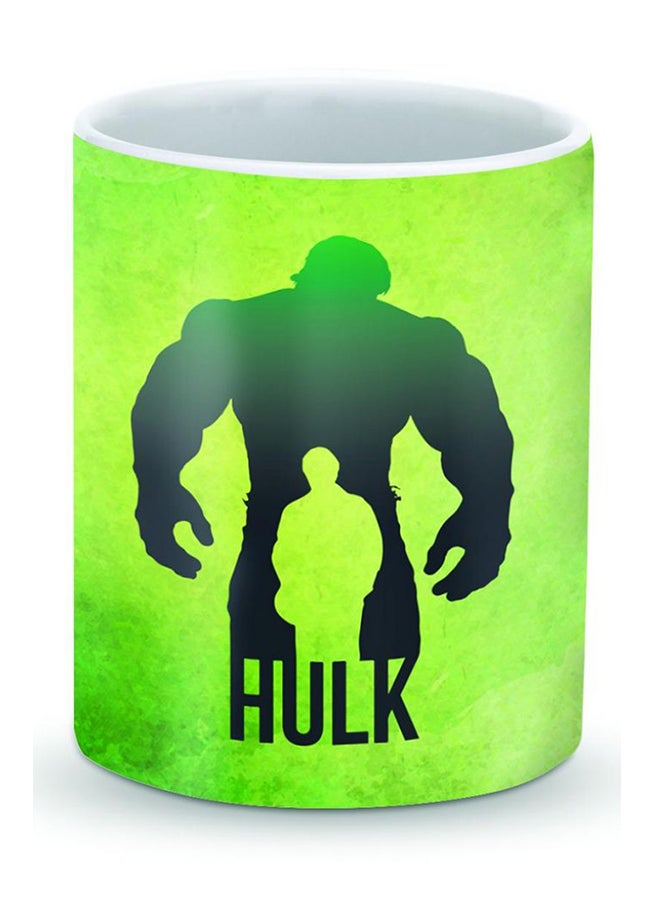 ستايلايزد قدح قهوة فاخر بتصميم بروس بانر ضد هالك أخضر - Image 1