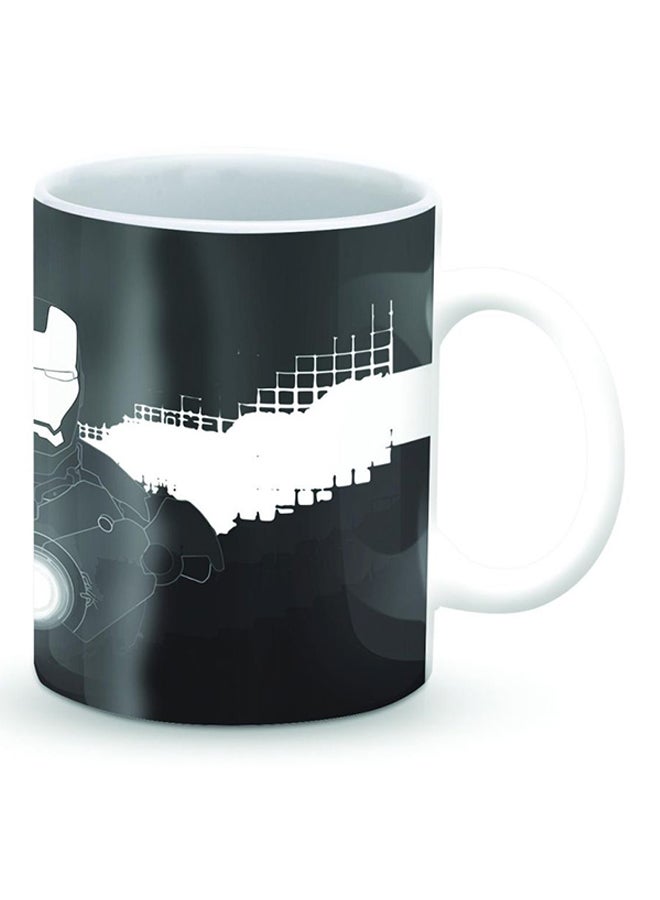 ستايلايزد قدح قهوة فاخر بتصميم أيرون مان بيم أسود/أبيض - Image 2