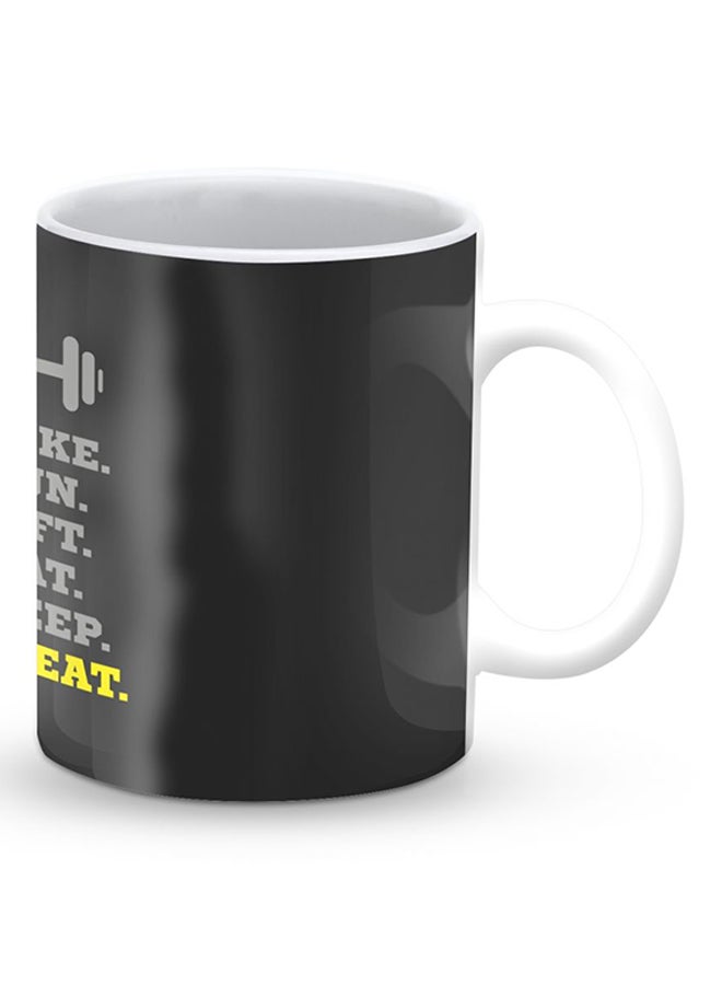 ستايلايزد قدح قهوة فاخر بتصميم الروتين أسود/ أبيض - Image 2