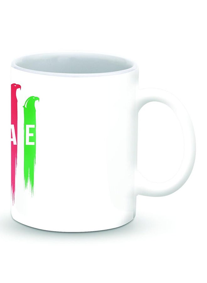 ستايلايزد قدح قهوة فاخر بتصميم صقور الإمارات العربية المتحدة أبيض/أحمر/أخضر - Image 2