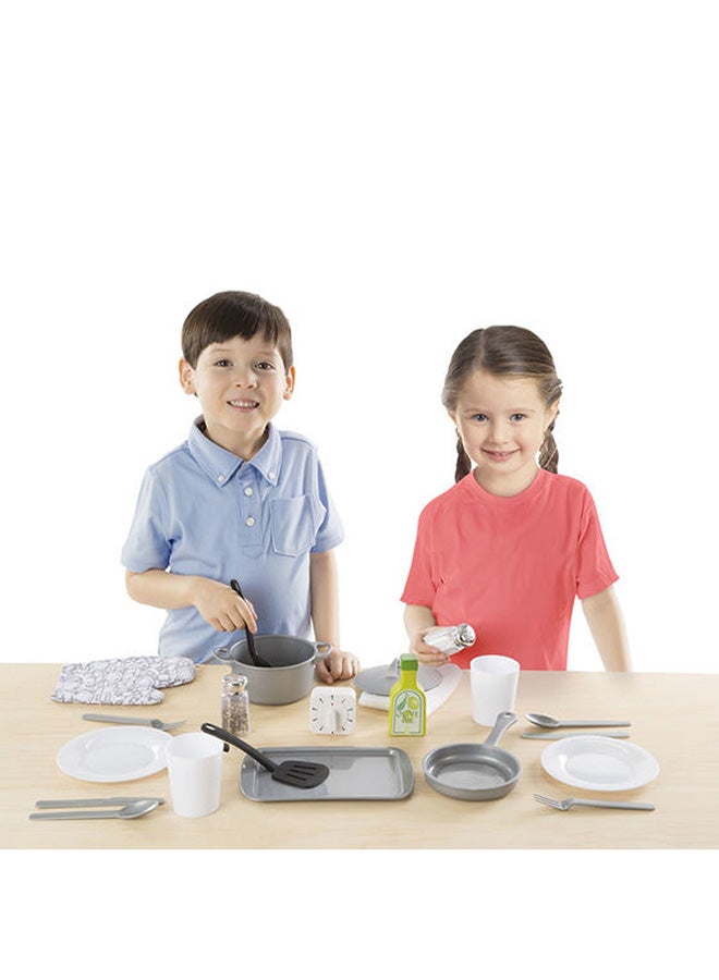 Melissa & Doug 22-Piece Kitchen Accessory Set  - Image 3
