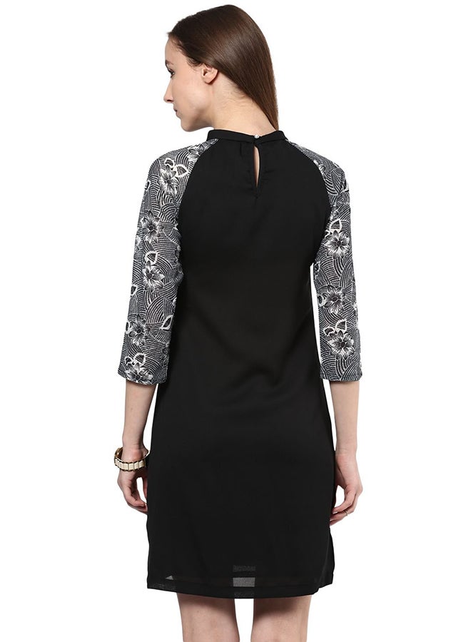THE VANCA - Bodycon Dress Summer Cool Fabric With Printed Sleeves Black - Image 1