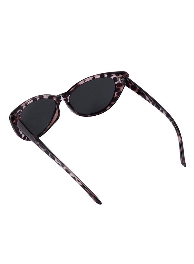 OUTAD Women's Full Rim Cat Eye Sunglasses - Image 3