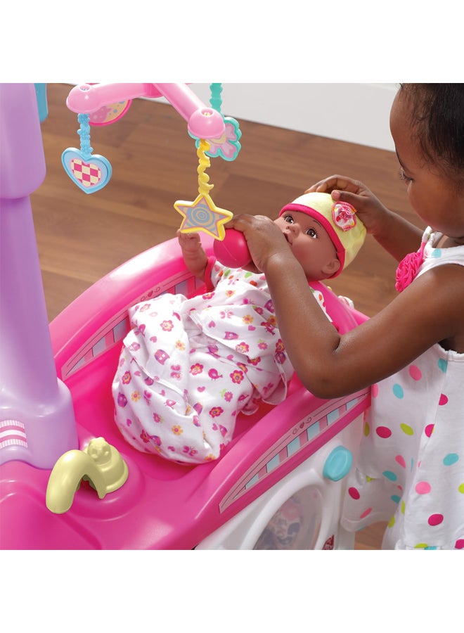 Step2 Love & Care Deluxe Nursery  - Image 4