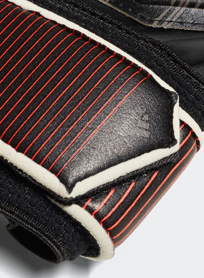 Adidas - Predator 18 Training Goalkeeper Gloves 7 Inch - Image 1