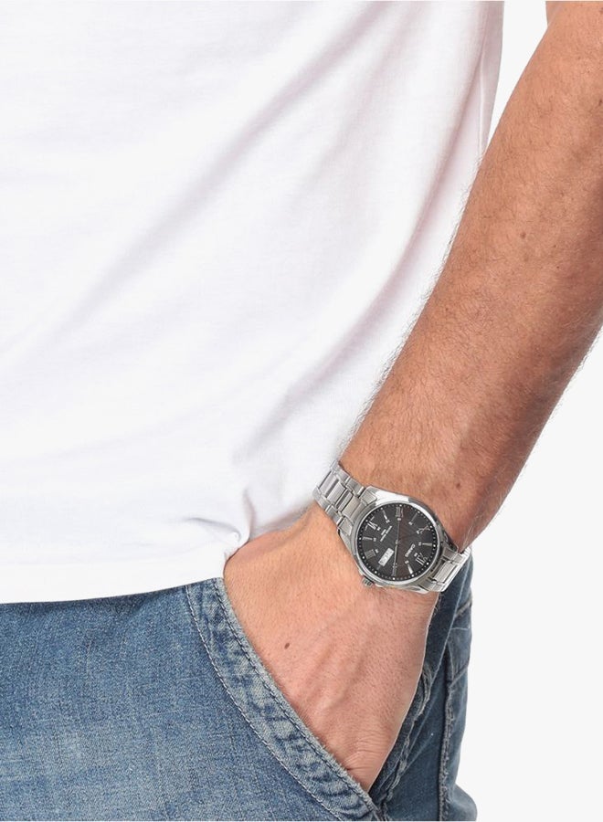 CASIO Men's Stainless Steel Analog Watch MTP-1384D-1AVDF - 41 mm - Silver - Image 4