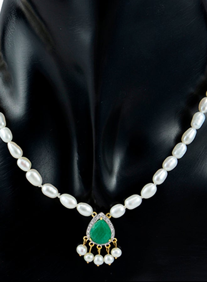 Vera Perla - 18 Karat Gold Diamond Studded Royal Indian Emerald Necklace - Image 1