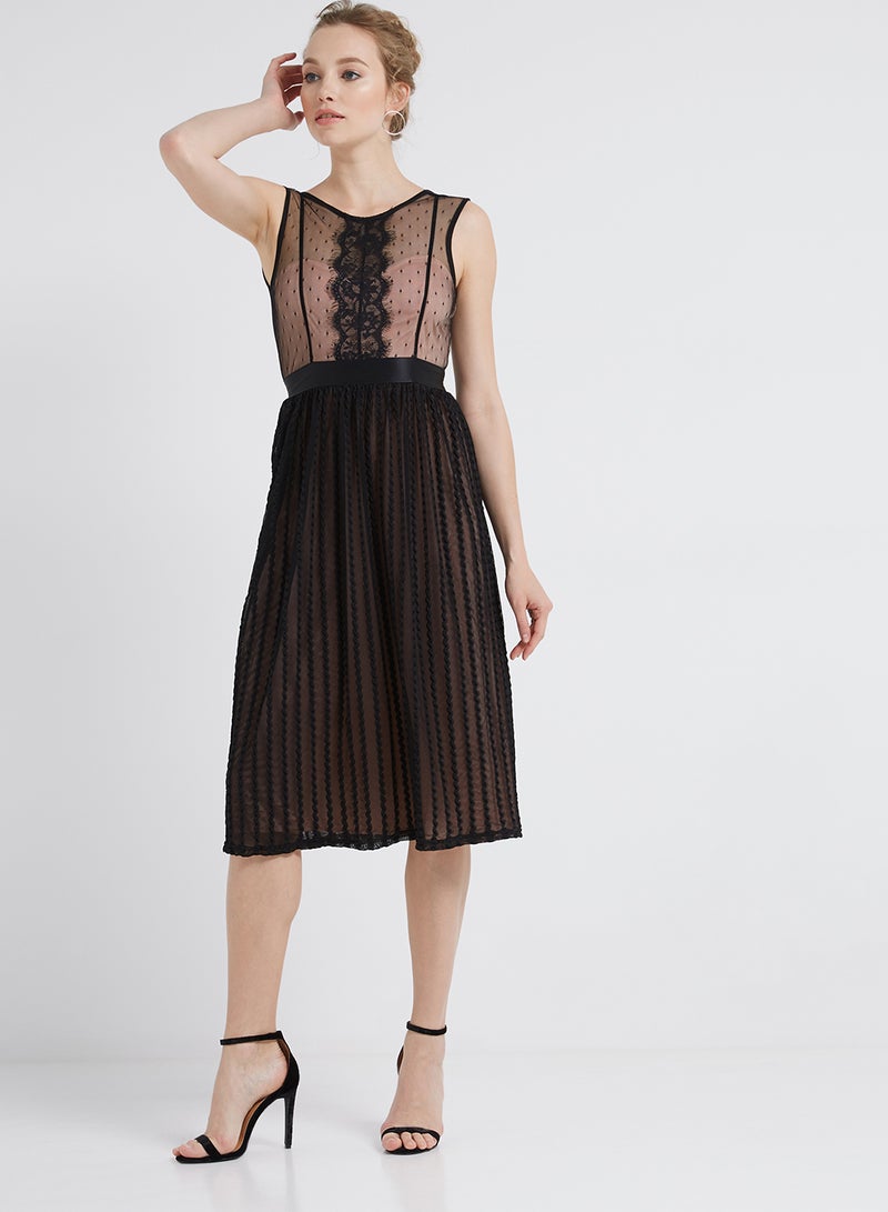 tfnc LONDON - Kris Lace Cold Shoulder Dress Black - Image 1