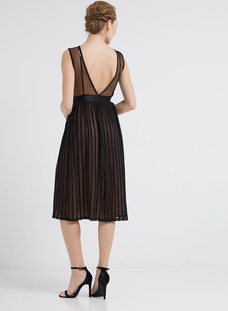 tfnc LONDON - Kris Lace Cold Shoulder Dress Black - Image 1