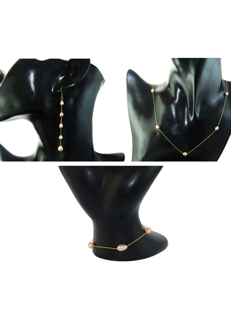 فيرا بيرلا طقم مجوهرات من الذهب مؤلف من3 قطع ومرصّع بحبيبات اللؤلؤ عيار 18 قيراط - Image 3