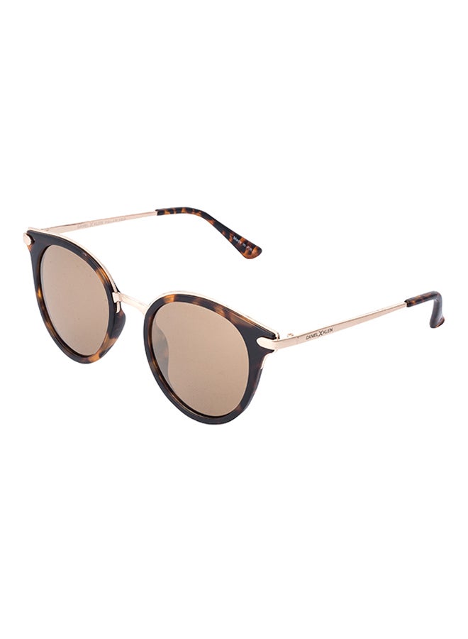 دانيل كلاين نظارات شمسية بإطار مستقطب من Wayfarer للنساء - Image 1