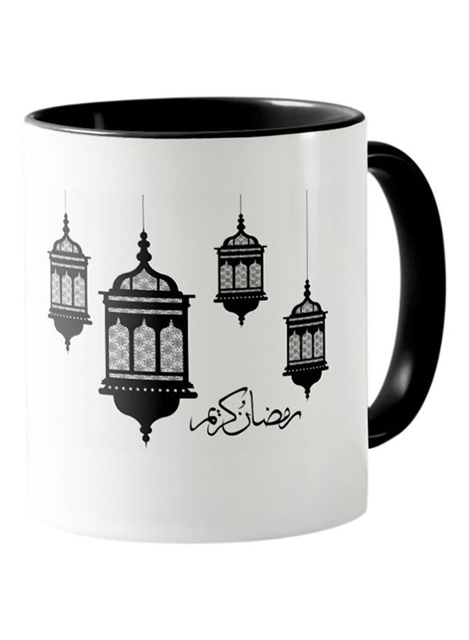 وان بيس كوب بتصميم فوانيس رمضان مبارك أبيض وأسود 