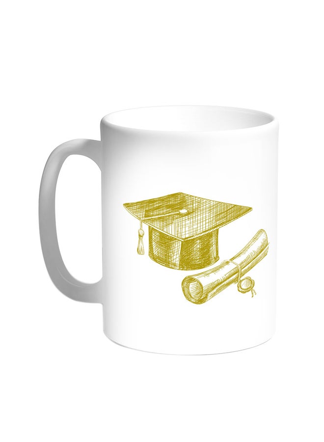 قدح قهوة - شعار يوم التخرج أبيض