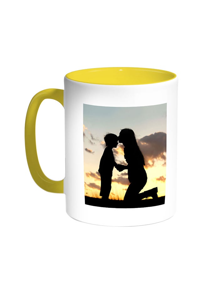 ديكالاك قدح قهوة - أم وطفل أصفر/ابيض