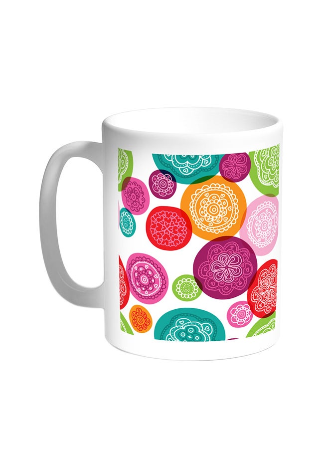 ديكالاك قدح قهوة - زخارف دائرية أبيض