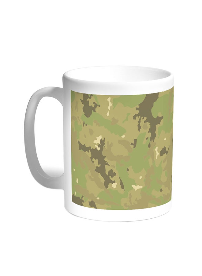 قدح قهوة - ملابس الجيش أبيض