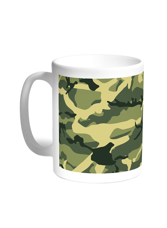 قدح قهوة - ملابس الجيش أبيض